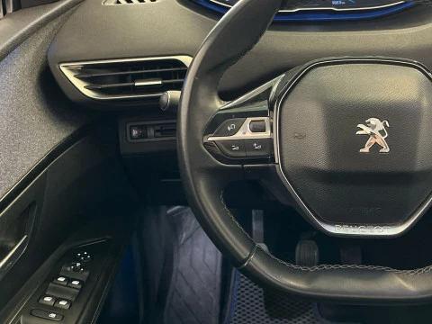 Peugeot 3008 1.2 PURETECH 96KW (130CV) ALLURE S&S