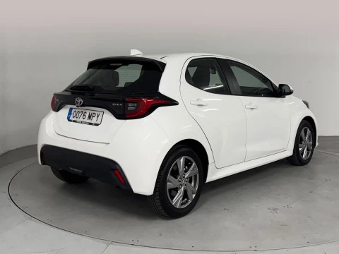 Toyota Yaris 1.5 120H Active Plus