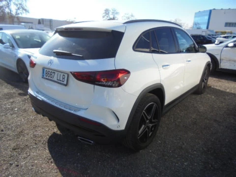 Mercedes-Benz GLA GLA 200 D