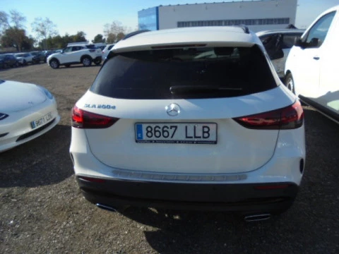 Mercedes-Benz GLA GLA 200 D