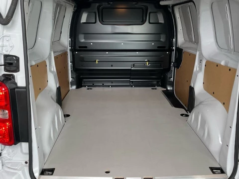 Peugeot e-Expert Furgon electrico 100kw 75kwh standar