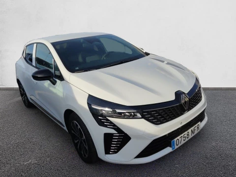 Renault Clio Techno full hybrid E-Tech 145 (103Kw)