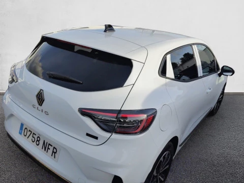 Renault Clio Techno full hybrid E-Tech 145 (103Kw)