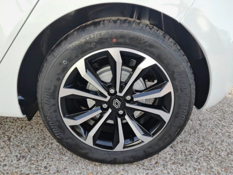 Renault Clio Techno full hybrid E-Tech 145 (103Kw)