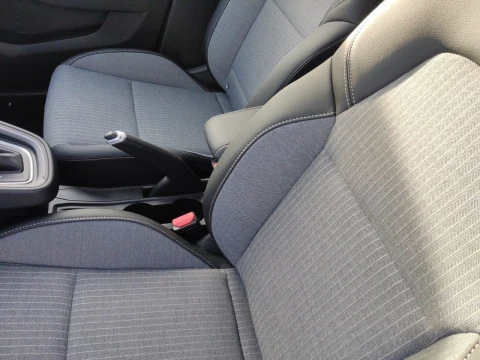 Renault Clio Techno full hybrid E-Tech 145 (103Kw)