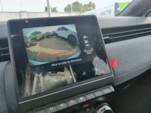 Renault Clio Techno full hybrid E-Tech 145 (103Kw)