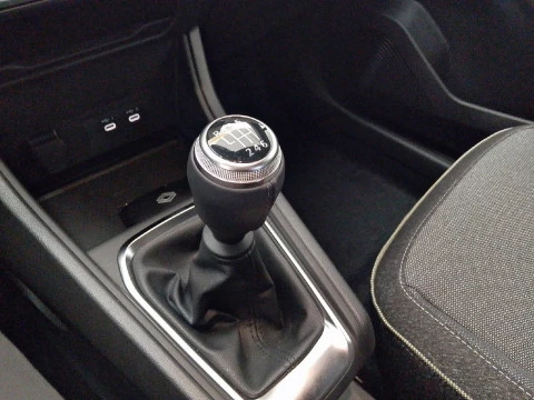Renault Captur   TCe Techno 67kW