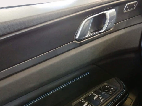 Lynk & Co 01 1.5 PHEV 192 kW (261 CV)