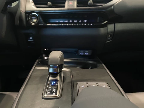 Lexus UX 2.0 300h F Sport