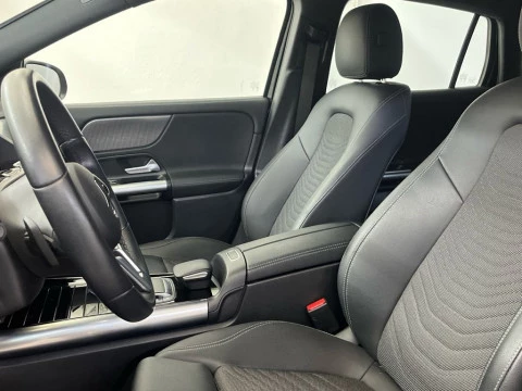 Mercedes-Benz GLA 200 d Progressive Line (EURO 6d)