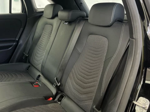 Mercedes-Benz GLA 200 d Progressive Line (EURO 6d)