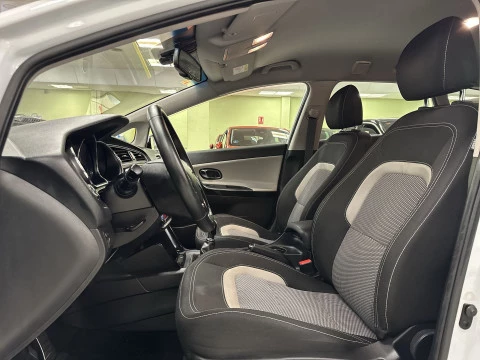 Kia Cee'd Sporty Wagon 1.6 CRDi VGT x-Tech17 100 kW (136 CV)