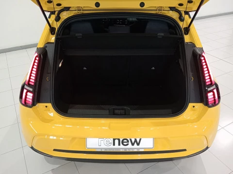 Renault R5 E-Tech Renault 5 E-Tech electrico Renault 5 E-Tech Techno autonomia confort 110 kW