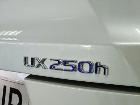 Lexus UX 2.0 250h Premium