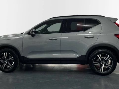 Volvo XC40 XC40 B3 PLUS DARK