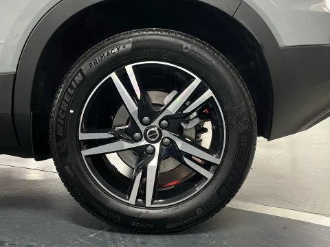 Volvo XC40 XC40 B3 PLUS DARK