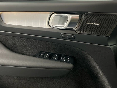 Volvo XC40 XC40 B3 PLUS DARK