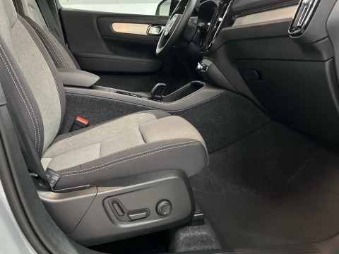 Volvo XC40 XC40 B3 PLUS DARK