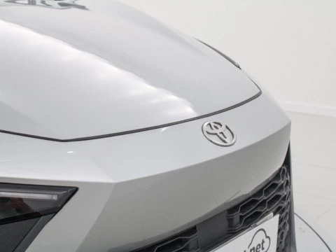 Toyota C-HR CH Toyota C-HR - NG24