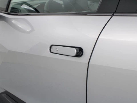 Toyota C-HR CH Toyota C-HR - NG24