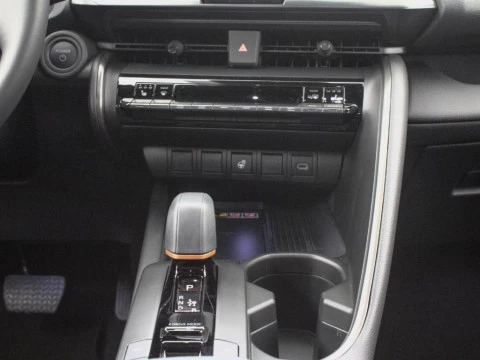 Toyota C-HR CH Toyota C-HR - NG24