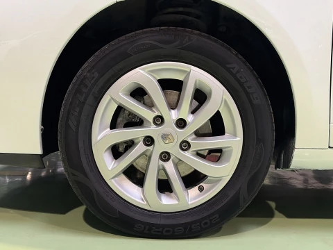 Renault Fluence 1.6 16v Limited 85 kW (115 CV)