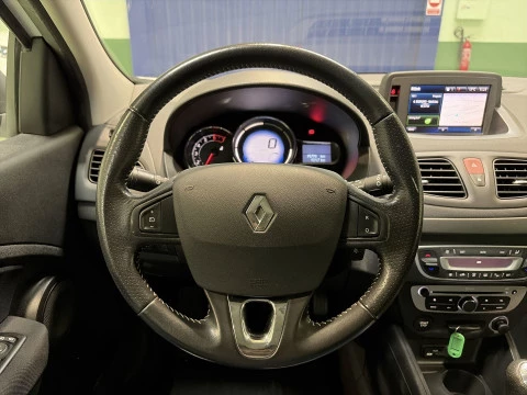 Renault Fluence 1.6 16v Limited 85 kW (115 CV)