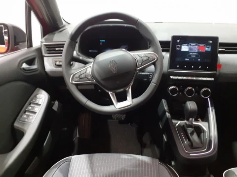 Renault Clio   techno full hybrid E-Tech 145 (103Kw)