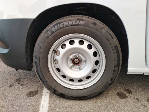 Opel Combo-e Cargo L 800kg Eléctrico 100kW Batería 5