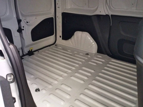 Opel Combo-e Cargo L 800kg Eléctrico 100kW Batería 5