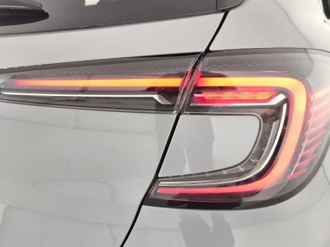 Renault Captur techno Eco-G 100cv (74 kW)