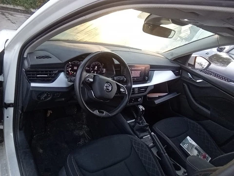 Skoda Kamiq 1.0 TSI 81kW (110CV) DSG AMBITION