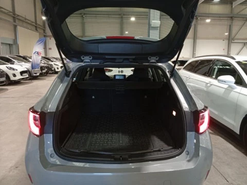 Toyota Corolla 2.0 180H STYLE E-CVT TOURING SPORT