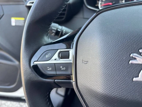 Peugeot 2008 Allure BlueHDI 81kW (110CV)