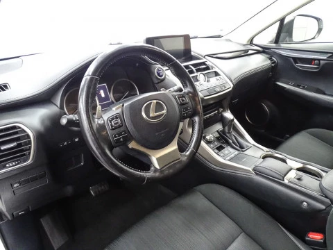 Lexus NX 2.5 300h Business Navigation 2WD