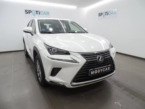 Lexus NX 2.5 300h Business Navigation 2WD