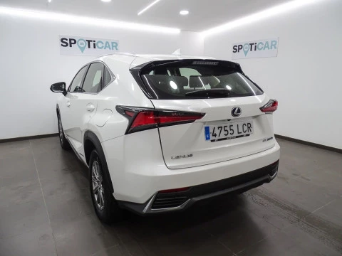 Lexus NX 2.5 300h Business Navigation 2WD