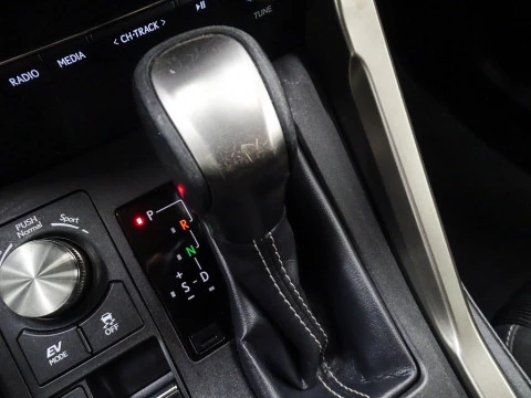 Lexus NX 2.5 300h Business Navigation 2WD