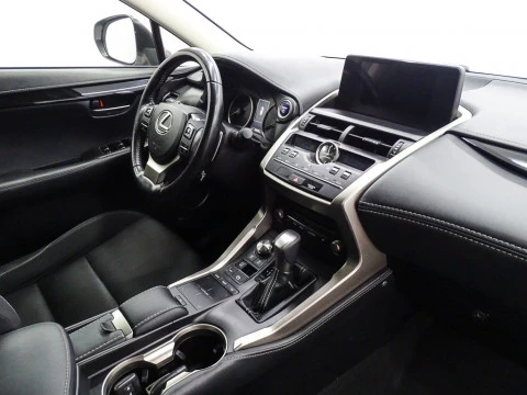 Lexus NX 2.5 300h Business Navigation 2WD