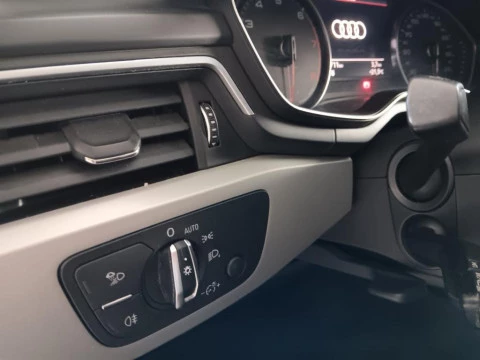 Audi A4 fam. 2.0 35 TFSI ADVANCED AVANT 5P