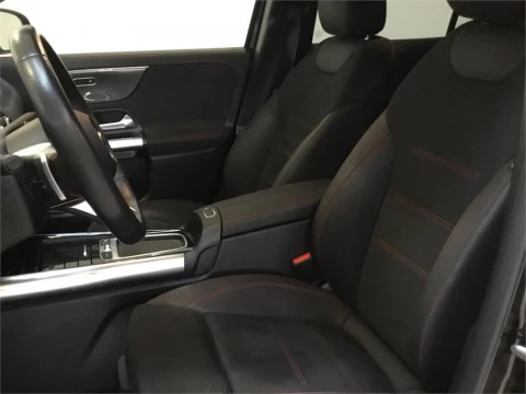 Mercedes-Benz GLA 200 D