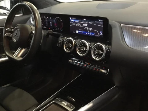 Mercedes-Benz GLA 200 D