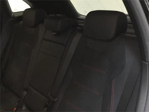 Mercedes-Benz GLA 200 D