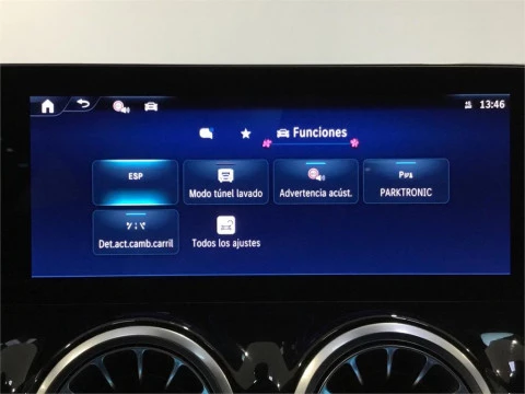 Mercedes-Benz GLA 200 D