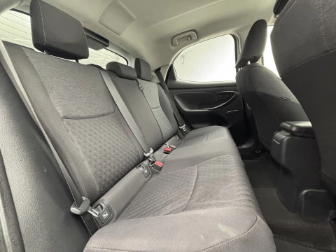 Toyota Yaris 1.5 120H Business Plus