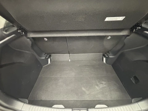 Toyota Yaris 1.5 120H Business Plus