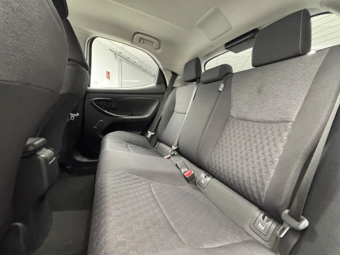 Toyota Yaris 1.5 120H Business Plus