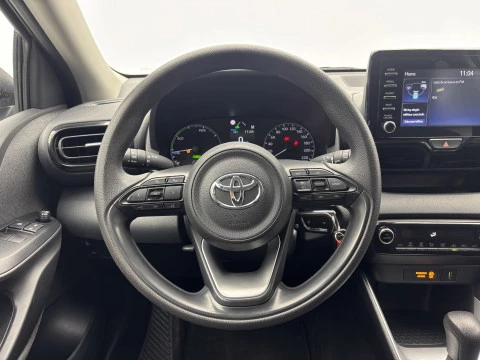 Toyota Yaris 1.5 120H Business Plus