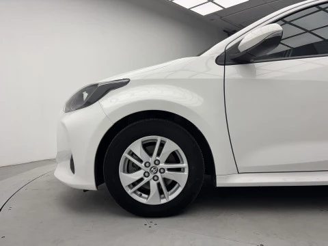 Toyota Yaris 1.5 120H Business Plus