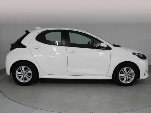 Toyota Yaris 1.5 120H Business Plus